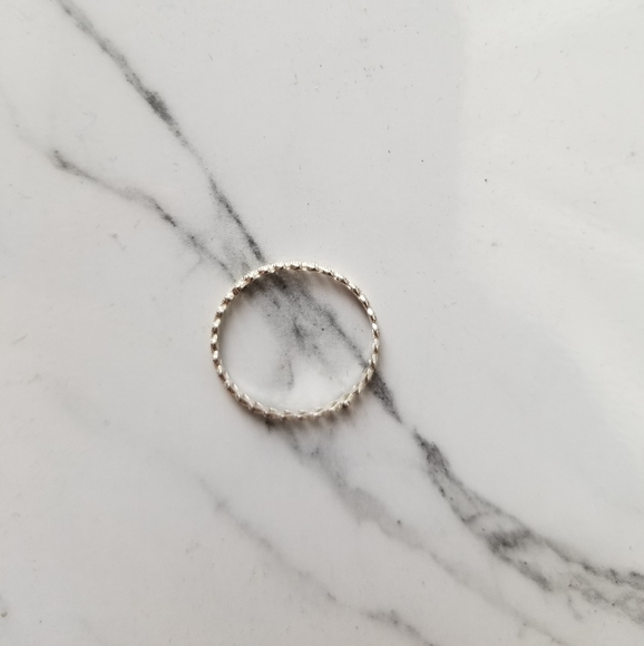 Silver Textured Heart Band (6 US) - Picture 4 of 4